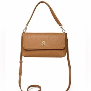 Elegant Tan Leather Shoulder Bag